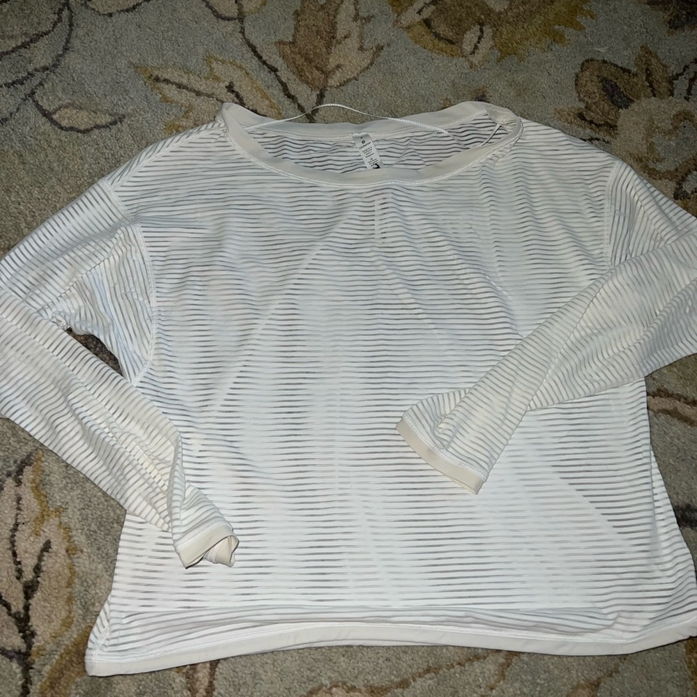 Lululemon lightweight long sleeve